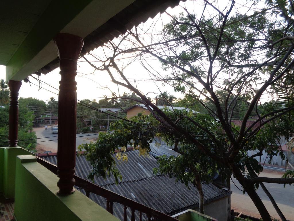 Jayaru Guest House ポロンナルワ エクステリア 写真