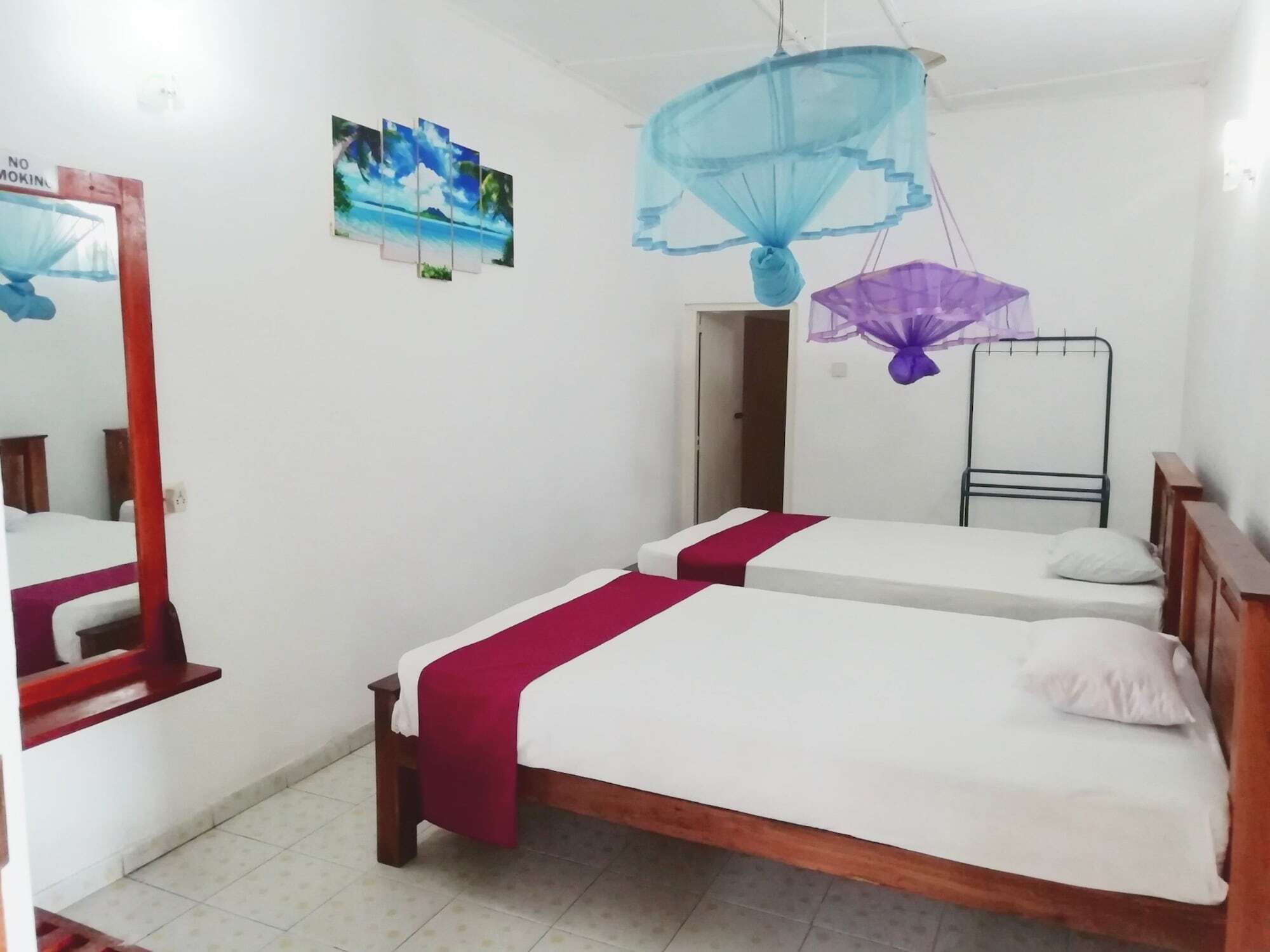 Jayaru Guest House ポロンナルワ エクステリア 写真